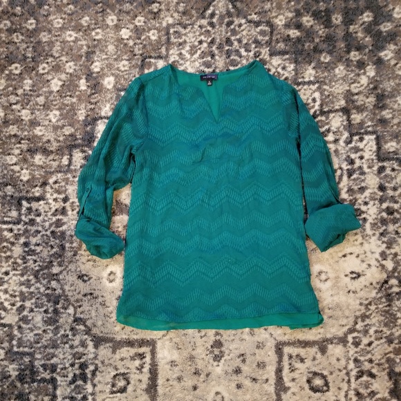 The Limited Green 3/4 Sleeve Shift Blouse - Picture 2 of 3